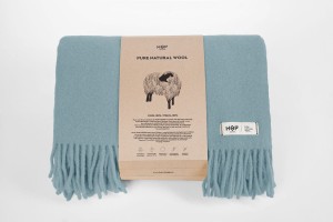 Koc wełniany błękitny YETI 100% wełna z Nowej Zelandii Hop Design 